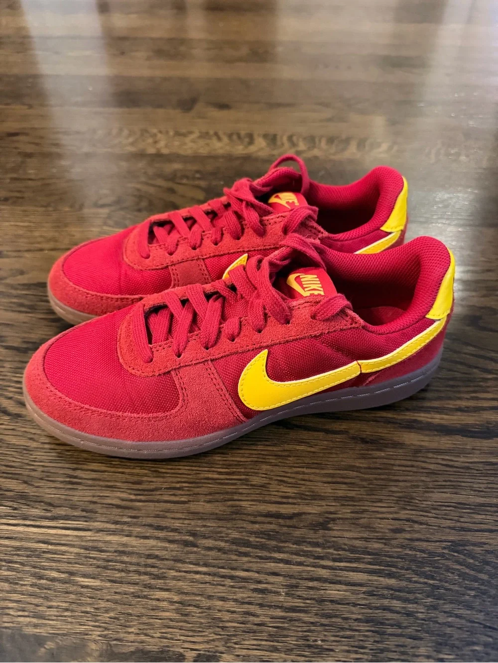 Nike Field General 82 GS sneakers in Gym Red and Team Gold Size 5Y